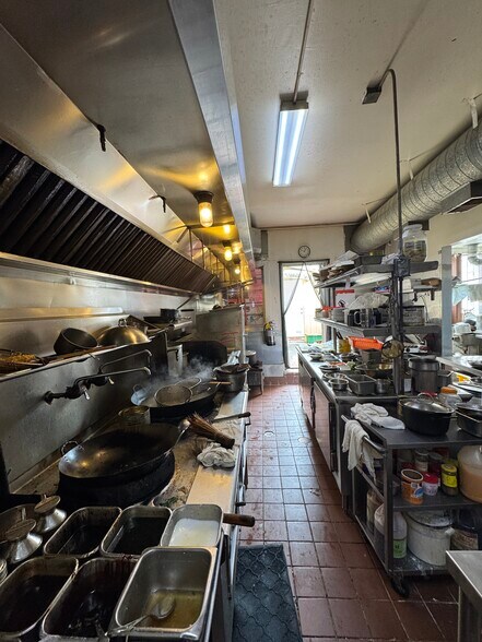 More Photos Of 3917-3919 Noriega St, San Francisco Storefront Retail Residential For Sale