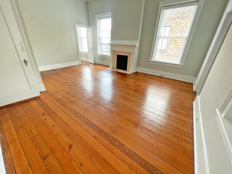 More Photos Of 7 N Claiborne St, Mobile Loft Creative Space For Lease