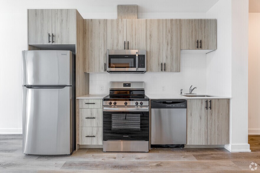 More Photos Of 2475 Old Bronte Rd, Oakville Apartments For Lease