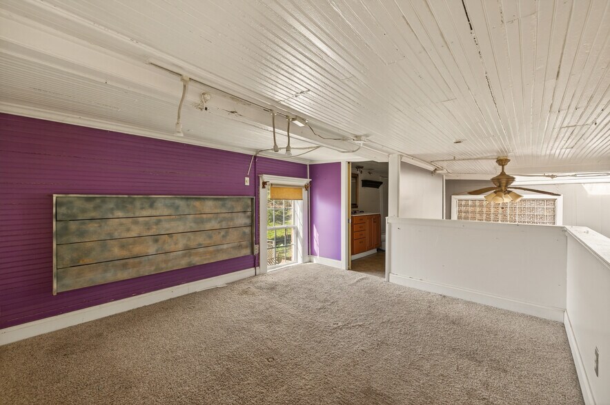 More Photos Of 304 S Cherokee Rd, Social Circle Flex For Sale