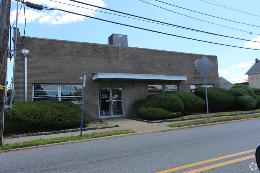 More Photos Of 150 Green St, Hackensack Manufacturing For Lease