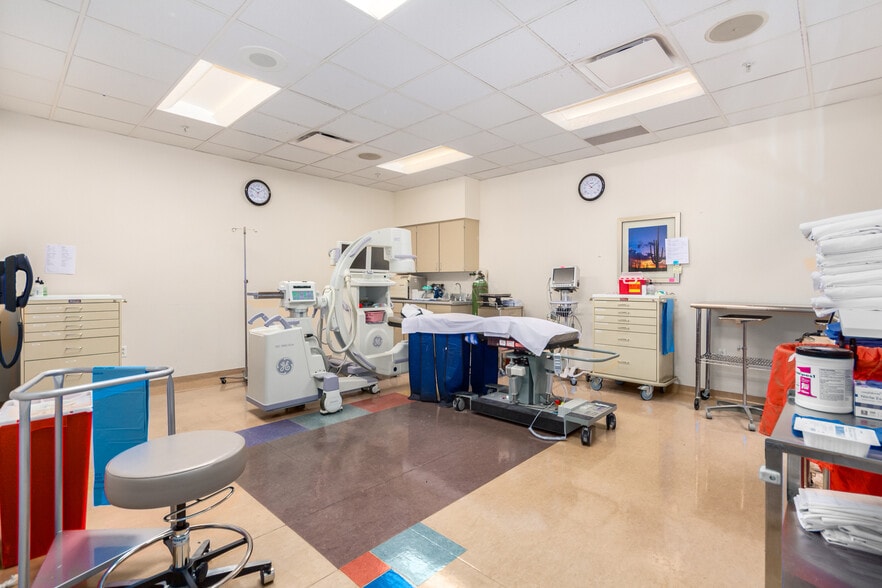 More Photos Of 3090 N 3rd Ave, Phoenix Medical For Sale