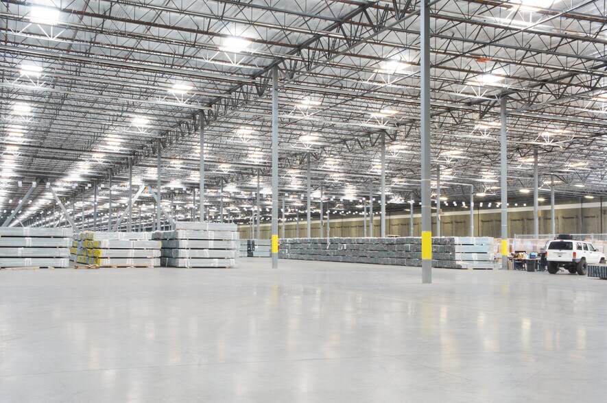 More Photos Of 10681 Production Ave, Fontana Distribution For Lease