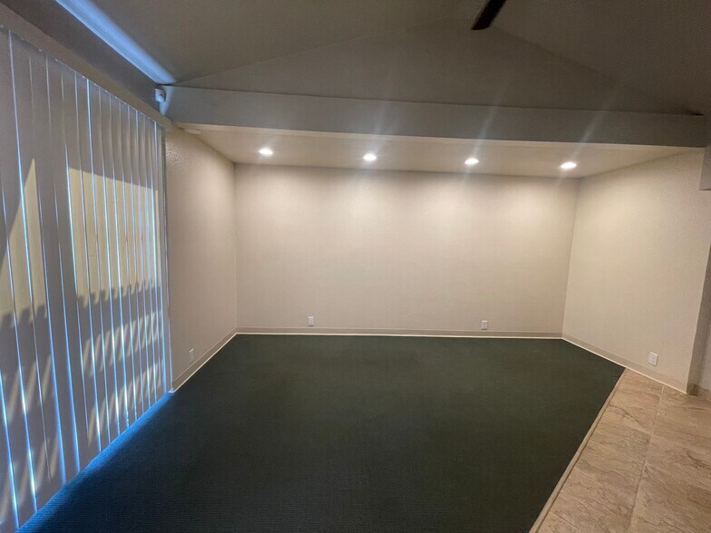 More Photos Of 2740 W Main St, Visalia Medical For Lease