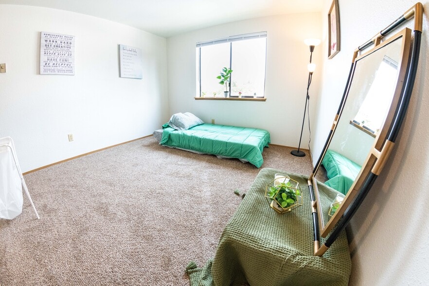 More Photos Of 3601 I St NE, Auburn Apartments For Sale