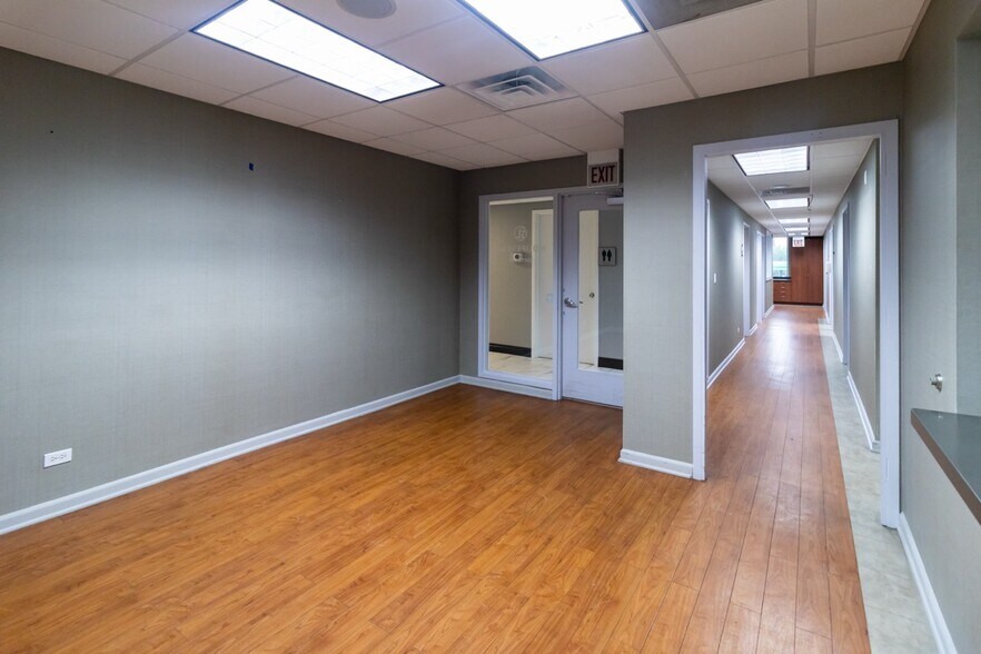 More Photos Of 2400 N Ashland Ave, Chicago Medical For Lease