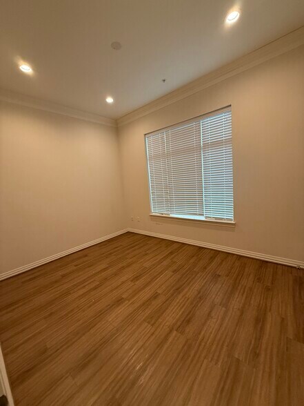 More Photos Of 8668 John Hickman Pkwy, Frisco Medical For Lease