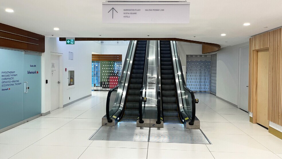 More Photos Of 1949 Upper Water St, Halifax Office For Sale