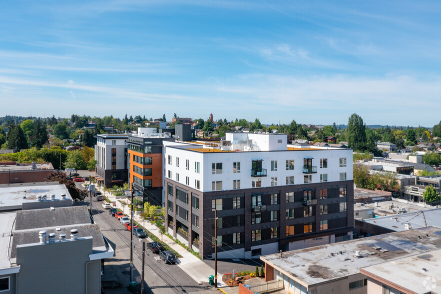 Primary Photo Of 320 N 85th St, Seattle Apartments For Lease