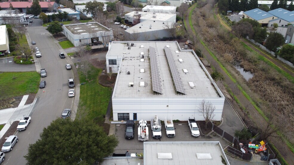 More Photos Of 531 Mercantile Dr, Cotati Manufacturing For Lease