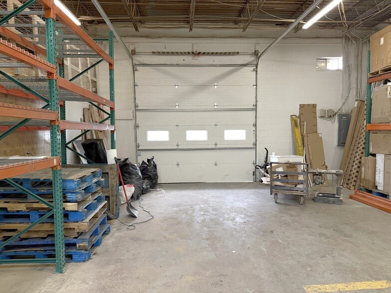 More Photos Of 449 N Cameron St, Winchester Manufacturing For Lease