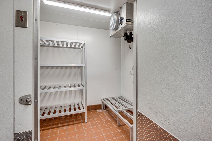 More Photos Of 2470 Gum Branch Rd, Jacksonville Restaurant For Sale