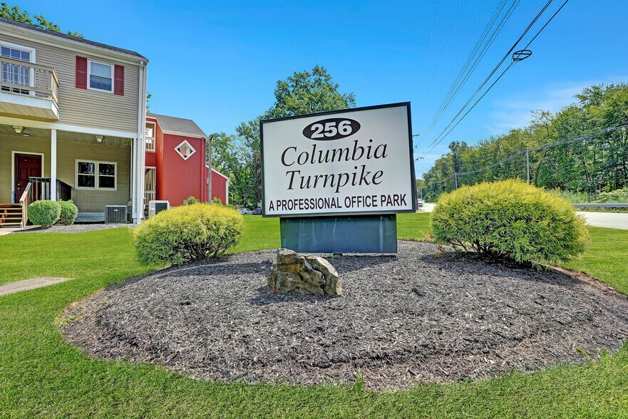 More Photos Of 256 Columbia Tpke, Florham Park Medical For Lease