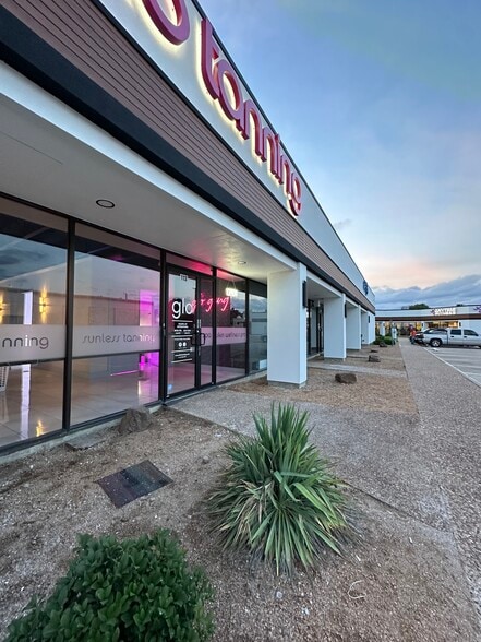 Primary Photo Of 2741 E Belt Line Rd, Carrollton Unknown For Lease