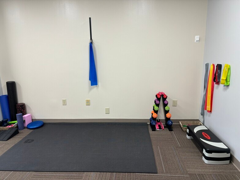 More Photos Of 5121 Maryland Way, Brentwood Coworking Space