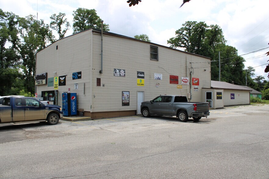 More Photos Of 10543 Old Lake Rd, Lake City Service Station For Sale