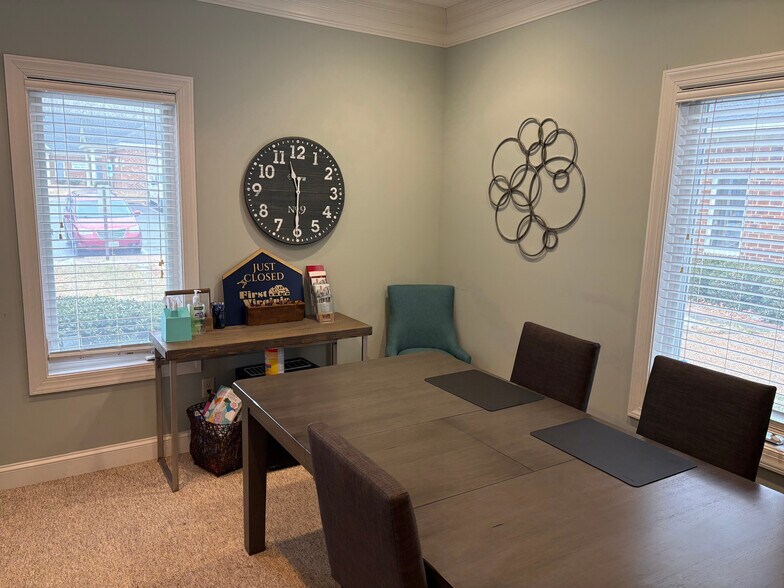 More Photos Of 223 Bulifants Blvd, Williamsburg Medical For Lease