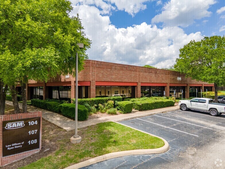 Primary Photo Of 1019 N Parkway, San Antonio, TX 78232 Pky, San Antonio Office For Lease