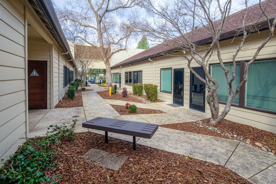 More Photos Of 3336 Bradshaw Rd, Sacramento Medical For Lease