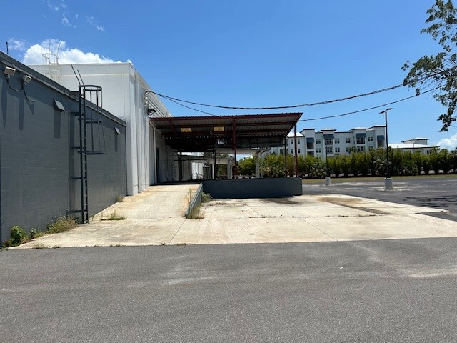 More Photos Of 5201 S West Shore Blvd, Tampa Warehouse For Lease