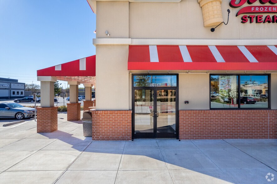 More Photos Of 1705-1825 N Fry Rd, Katy Unknown For Lease