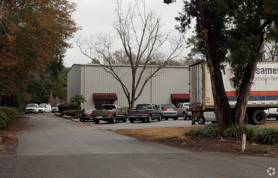Primary Photo Of 1384 Remount Rd, Charleston Manufacturing For Lease