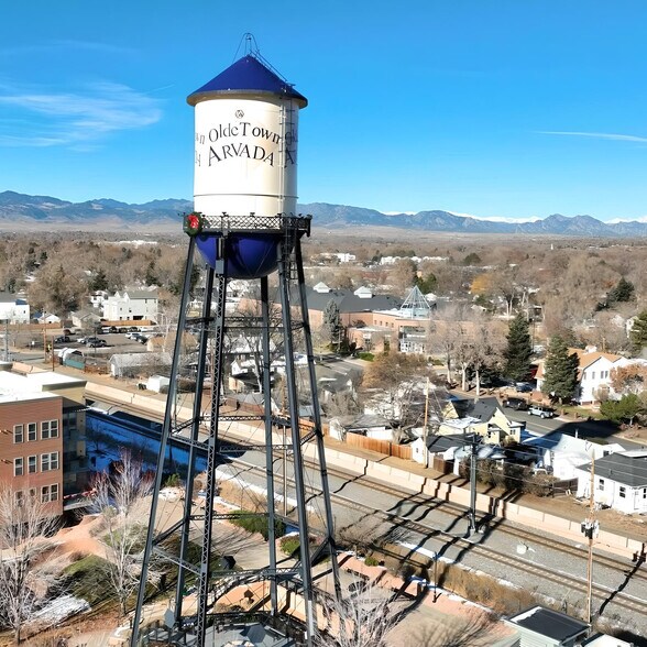 More Photos Of 5695 Lamar St, Arvada Warehouse For Sale