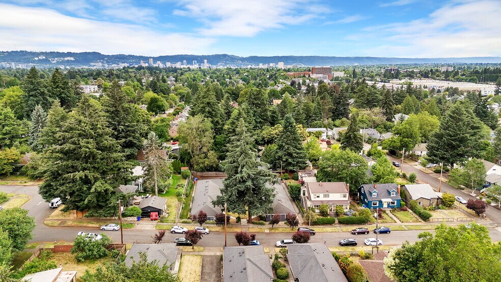 More Photos Of 206-240 NE 66th Ave, Portland Apartments For Sale