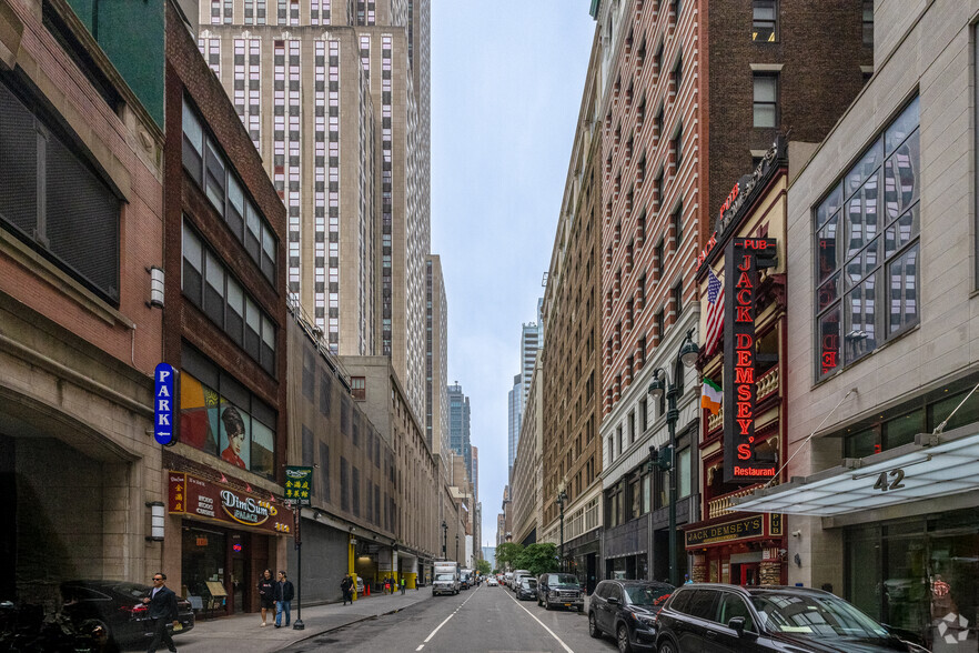 More Photos Of 20 W 33rd St, New York Office For Sale