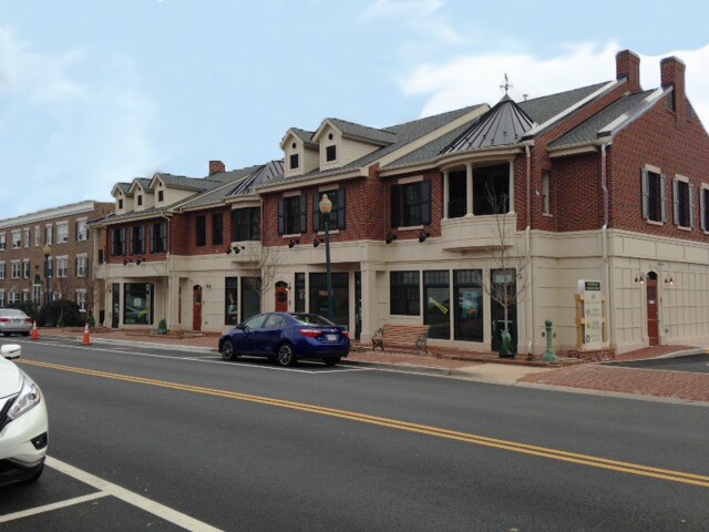 More Photos Of 110-116 Church St NW, Vienna Storefront Retail Residential For Lease