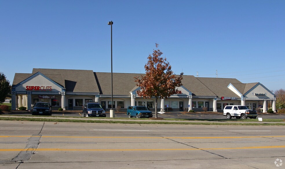 More Photos Of 1345 Triad Center Dr, Saint Peters Storefront Retail Office For Lease
