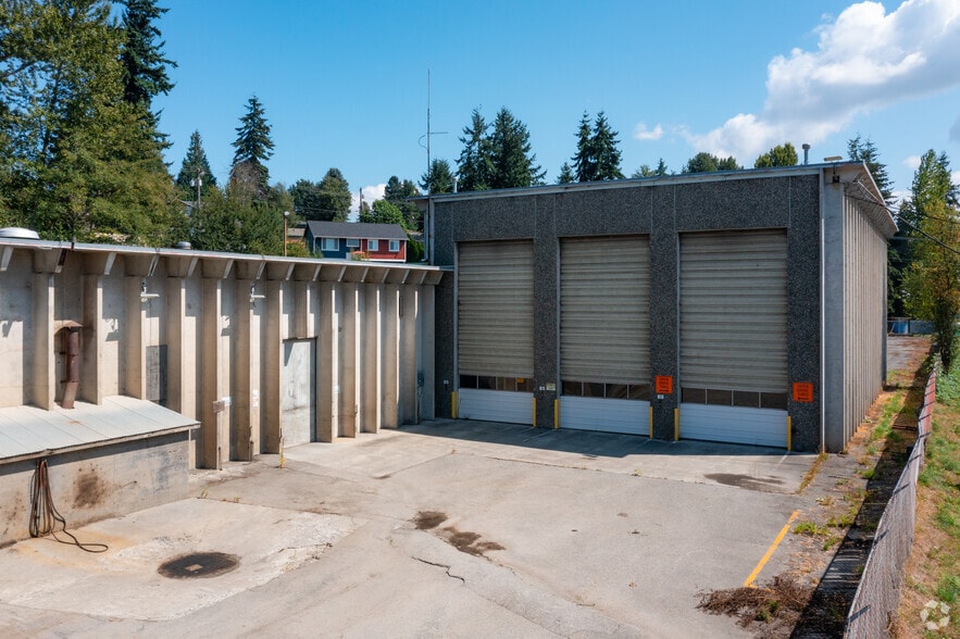 More Photos Of 6300 Glenwood Ave, Everett Warehouse For Sale