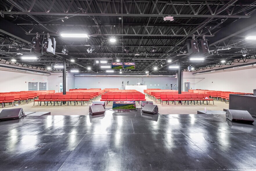 More Photos Of 35-69 Benham Ave, Bridgeport Flex For Sale