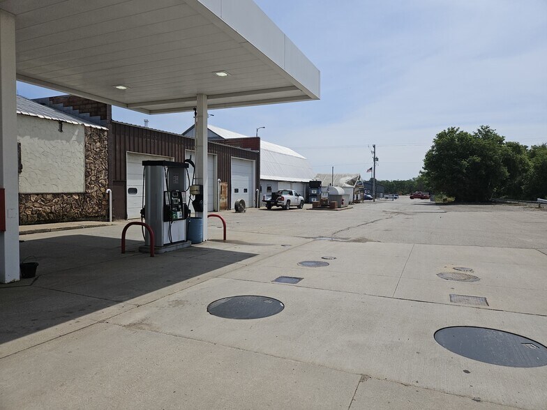 More Photos Of N1868 Municipal Dr, Greenville Industrial For Sale