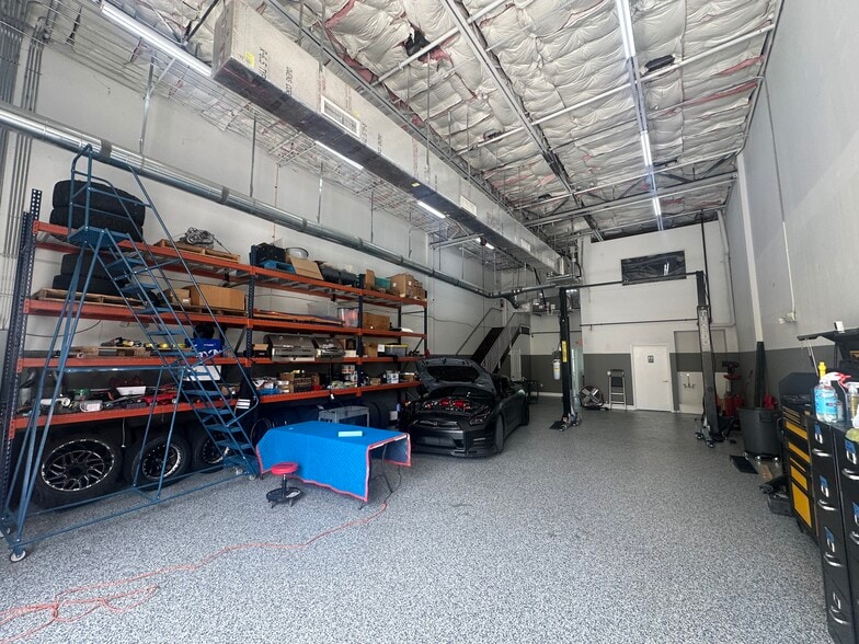 More Photos Of 10388 State Road 84, Davie Warehouse For Lease