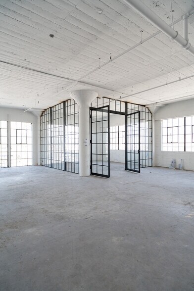 More Photos Of 1700 S Santa Fe Ave, Los Angeles Loft Creative Space For Lease