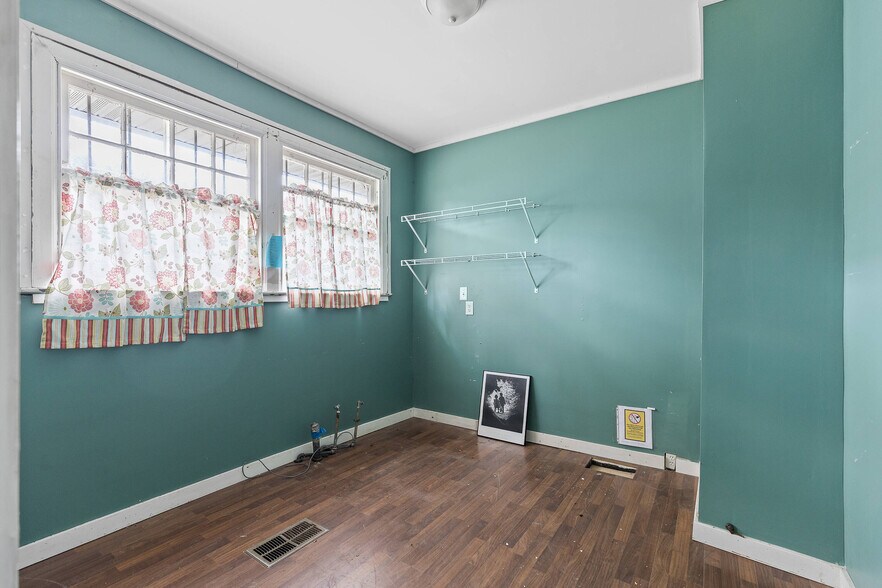 More Photos Of 2507 McCallie Ave, Chattanooga Office Residential For Sale