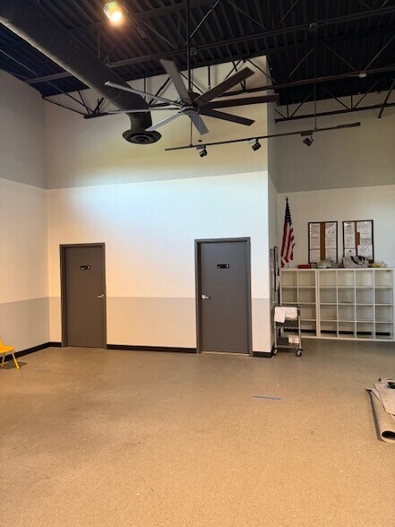 More Photos Of 68120 Tinmar Dr, Saint Clairsville Health Club For Lease