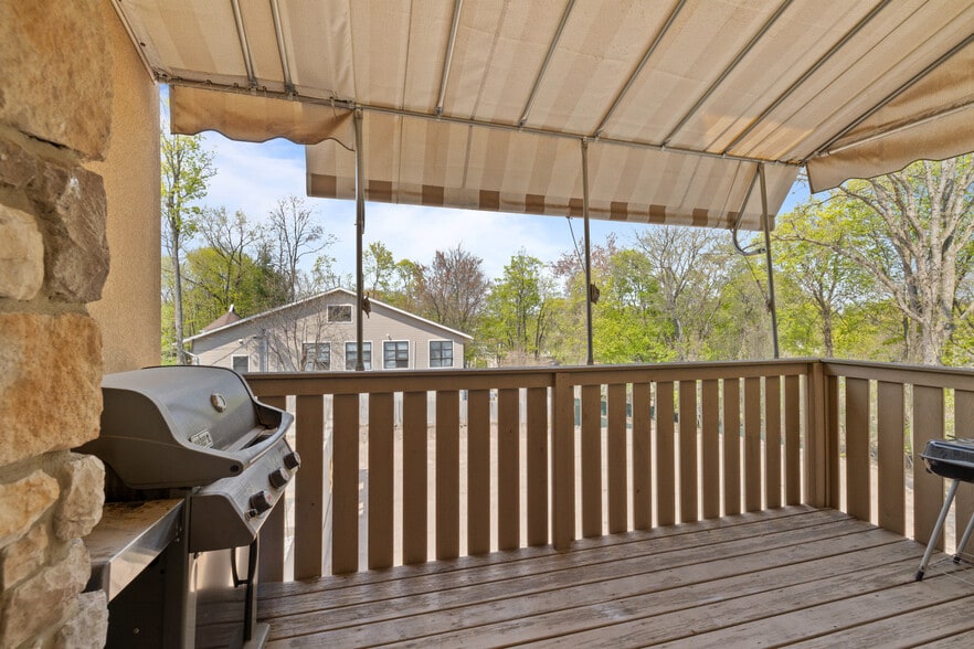 More Photos Of 68 Main St, Monsey Apartments For Sale