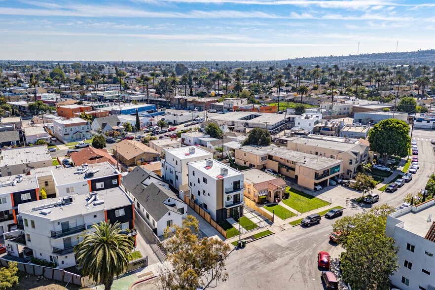 More Photos Of 2424 S West View St, Los Angeles Multifamily For Sale