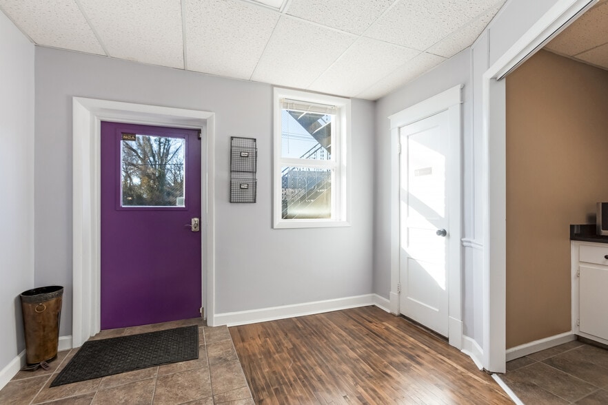 More Photos Of 116 N Main St, Goodlettsville Office Residential For Lease