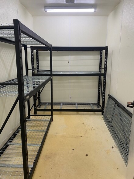 More Photos Of 1320 Main St, Saint Helena Storefront For Lease