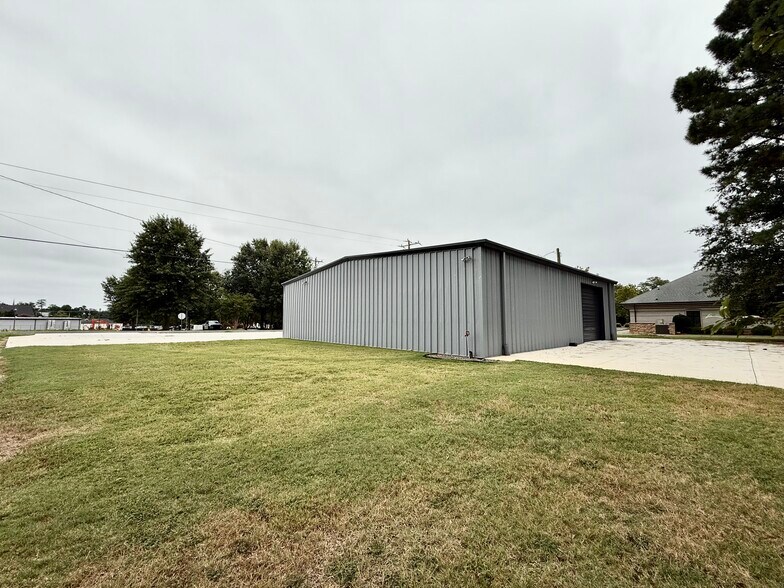 More Photos Of 1714 Circle Rd, Easley Warehouse For Sale