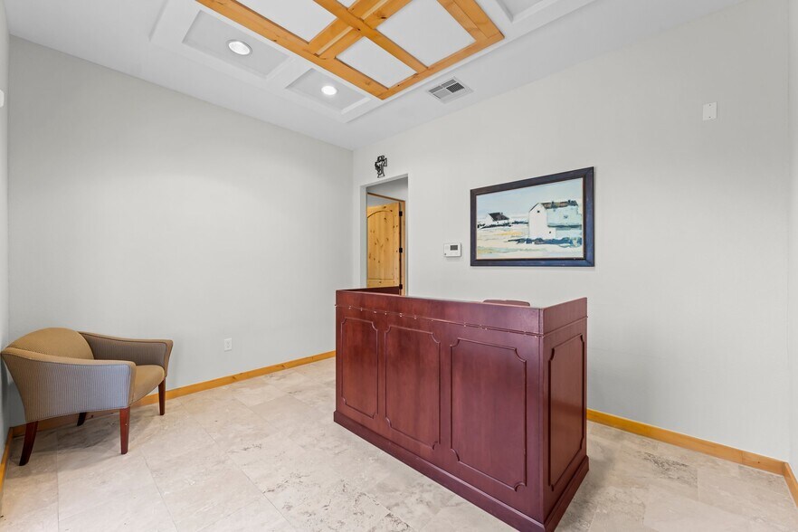 More Photos Of 25329 Budde Rd, The Woodlands Unknown For Lease