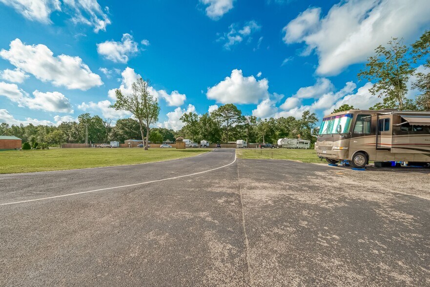 More Photos Of 16181 Lindstrom Rd, Crosby Trailer Camper Park For Sale