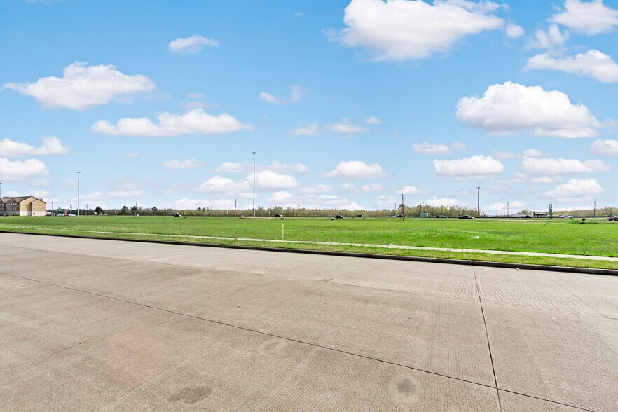 More Photos Of Memorial Blvd, Port Arthur Land For Sale