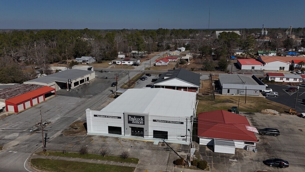 More Photos Of 435 S Main St, Swainsboro Freestanding For Sale