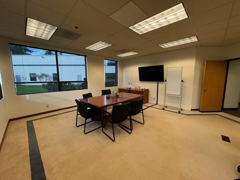 More Photos Of 1402 NE 136th Ave, Vancouver Service For Sale