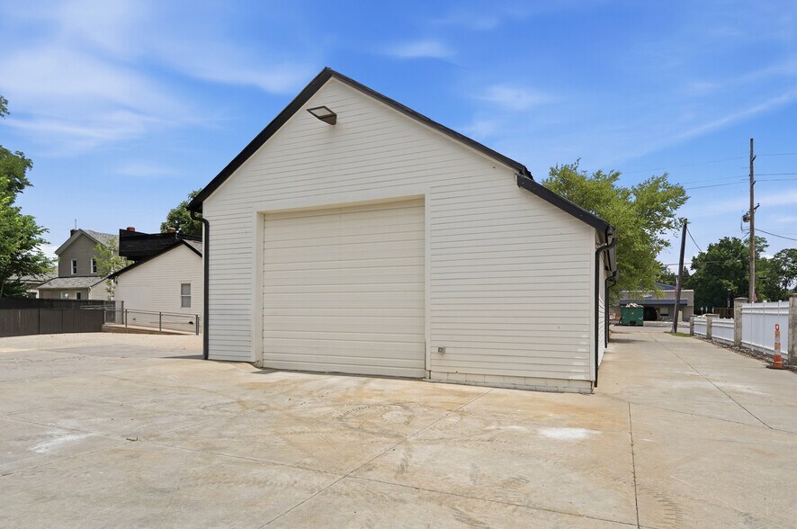 More Photos Of 8177 S Route 48, Maineville Office For Sale