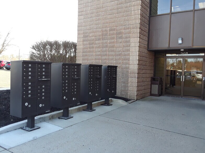 More Photos Of 204 Ark Rd, Mount Laurel Medical For Lease